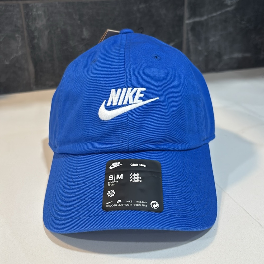 Nike Adult Unisex Blue Club‎ Cap Adjustable Hat Small/Medium NWT